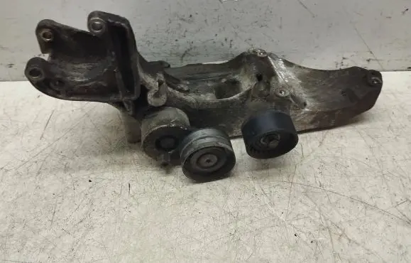 Mitsubishi Space Runner Generator/alternator bracket 