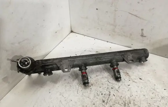 Volkswagen Golf IV Fuel main line pipe 036133319