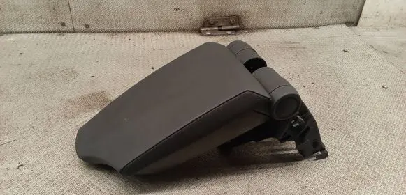 BMW 1 E81 E87 Armrest 