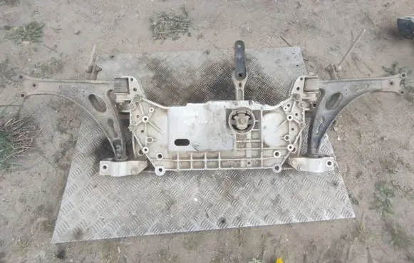 Skoda Octavia Mk2 (1Z) Front subframe 
