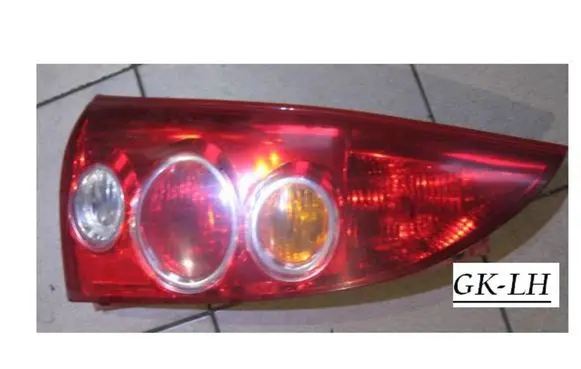 Mazda Premacy Rear/tail lights 1952L