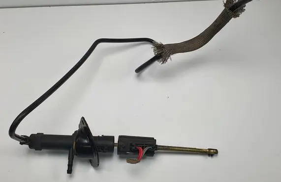 Ford Ranger Clutch slave cylinder DB1NF9005A