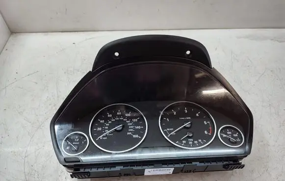 BMW 3 GT F34 Speedometer (instrument cluster) 6823005