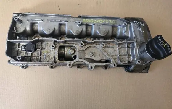 Mercedes-Benz Sprinter W906 Rocker cam cover A6460101230
