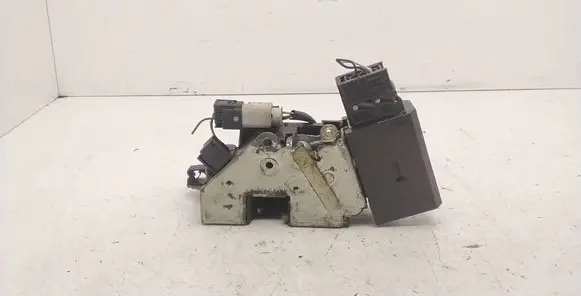 BMW 7 E38 Front door lock 40620751 8352165 6711