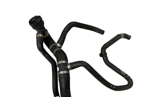 Volvo XC90 Engine coolant pipe/hose 31686003