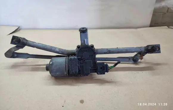 Skoda Fabia Mk1 (6Y) Front wiper linkage and motor 6Q1955119
