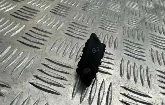 Volkswagen Golf VII Central locking switch button 5G0962126A