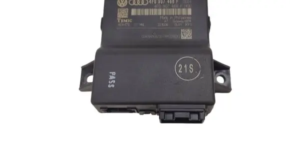 Audi A6 S6 C6 4F Gateway control module 4F0907468F