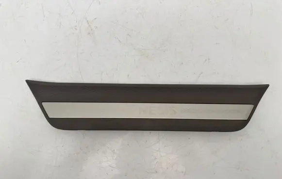 Genesis GV80 Rear sill trim cover 85888T6000
