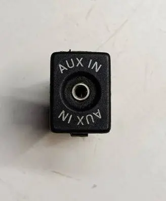 Volkswagen Scirocco AUX in-socket connector 5M0035724S8 5M0035724