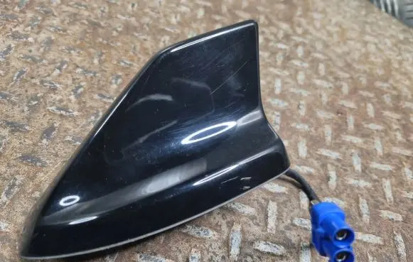 Ford Escape IV Aerial GPS antenna JD9T19K351 JD9T19K351AA5UAW