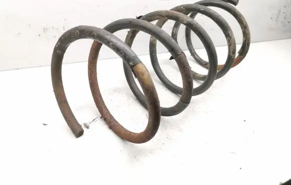 Ford Mondeo MK II Front coil spring