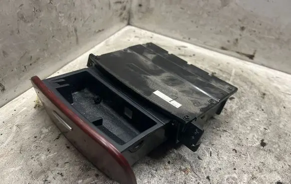 Hyundai Santa Fe Car ashtray K6K23