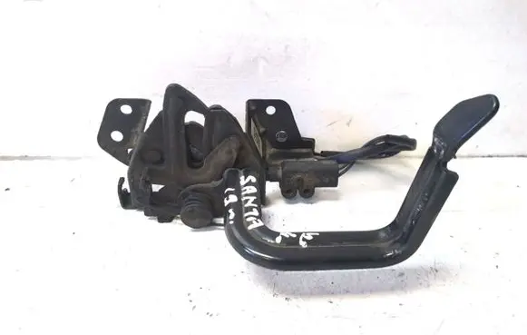 Hyundai Santa Fe Engine bonnet (hood) release handle 81130S1900