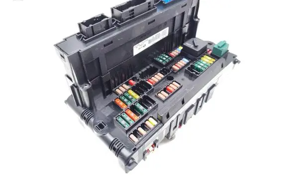 BMW X3 F25 Fuse module 9210863 117033444