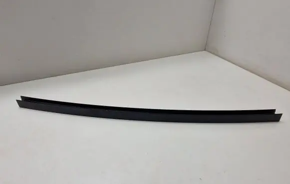 BMW X3 F25 Rear door windshield rail 7205753