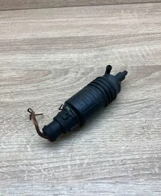 Audi 80 90 S2 B4 Windscreen/windshield washer pump 4A0955651