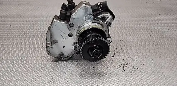 Mercedes-Benz CLK A209 C209 Fuel injection high pressure pump 0445010095 A6420700201