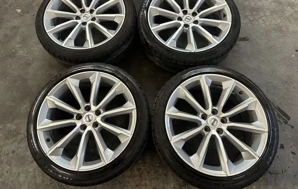 Volvo V60 R19 alloy rim 32143048