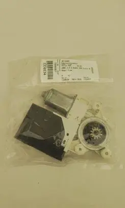 Volvo S40 Front door window regulator motor 30710489