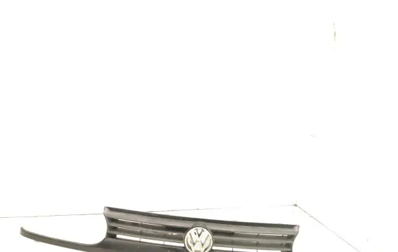 Volkswagen Golf III Front bumper upper radiator grill