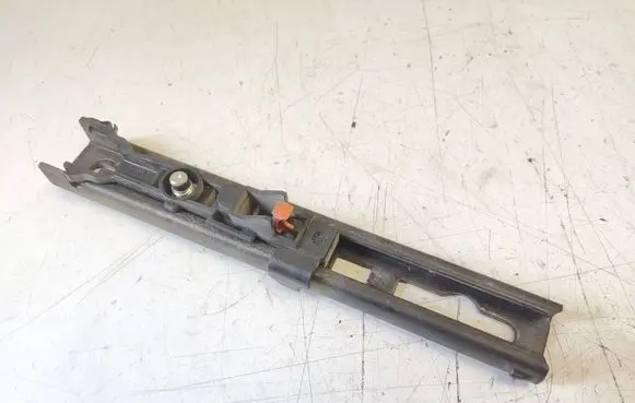 Peugeot 308 SW Seat belt adjustment rail 9635615880 2421423T