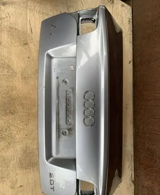 Audi A4 S4 B7 8E 8H Tailgate/trunk/boot lid