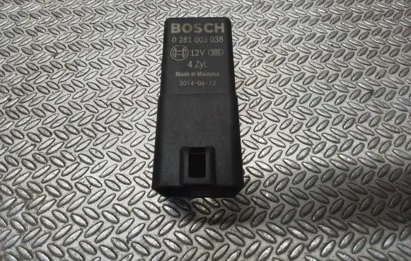 Volkswagen Caddy Glow plug pre-heat relay 0281003038