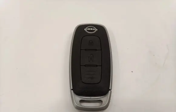 Nissan Qashqai J12 Ignition key/card 
