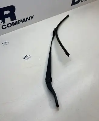 DS Automobiles 3 Crossback Front wiper blade arm 9822931680