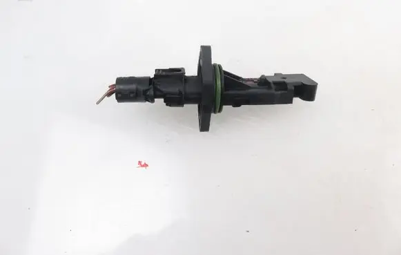 Opel Omega B2 Mass air flow meter F00C2G2030