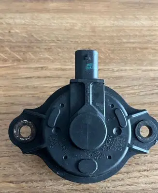 BMW X1 E84 Camshaft vanos timing valve 7593719 11367593719