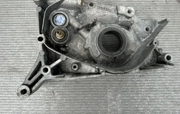 Mitsubishi Pajero Hydraulic servotronic pressure valve MD050556