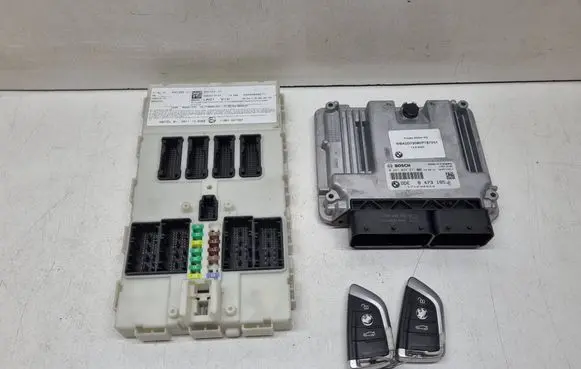 BMW 2 F46 Engine ECU kit and lock set 8473185 61359387223