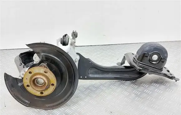 Volvo XC40 Stub axle 32221150