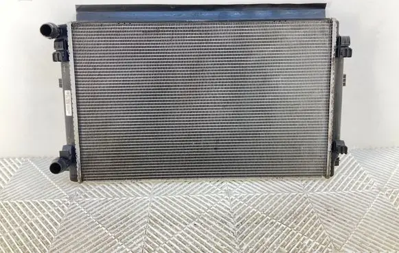 Coolant radiator