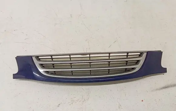 Toyota Avensis T220 Front grill 5311405010