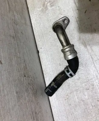 Opel Crossland X Engine coolant pipe/hose 30559330