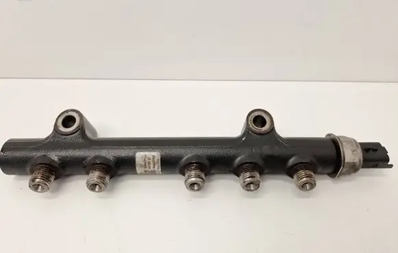 Peugeot 308 Fuel main line pipe 9685297580 94675G01 R9144Z290B