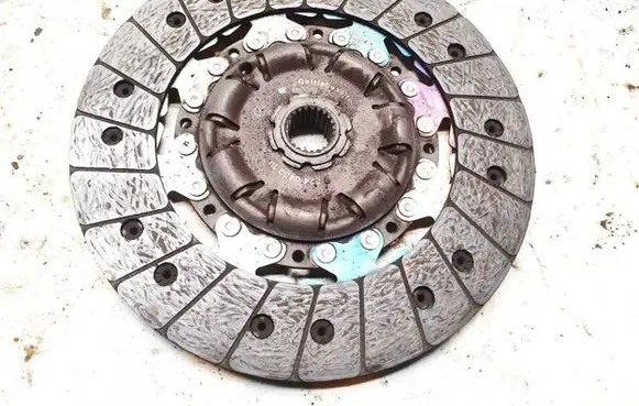Mercedes-Benz C W204 Clutch pressure plate 024043010