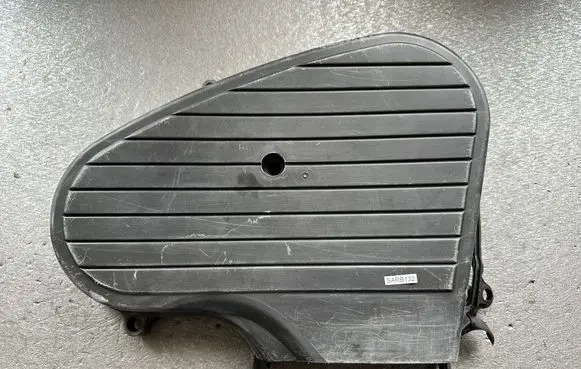 Nissan Patrol Y60 Timing chain cover 1356222J10