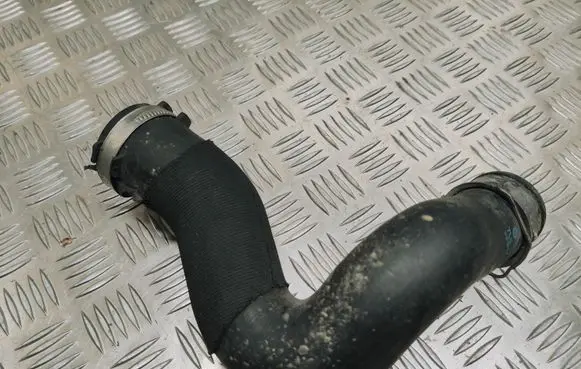 Audi Q7 4L Intercooler hose/pipe 7L6145738A