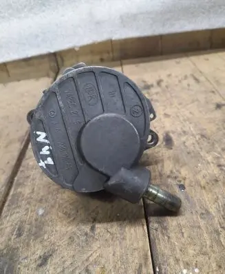 Mercedes-Benz ML W163 Vacuum pump A6282300065