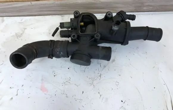 Ford S-MAX Thermostat/thermostat housing
