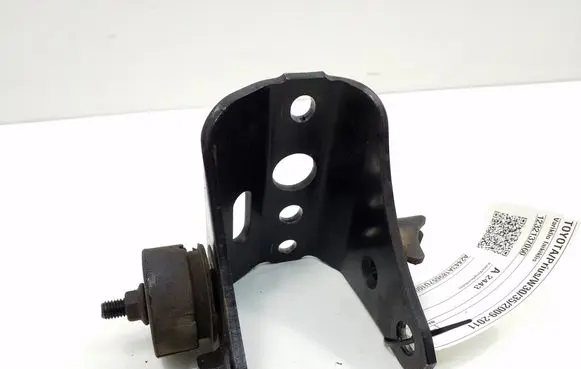 Toyota Prius (XW30) Engine mounting bracket 1232137060