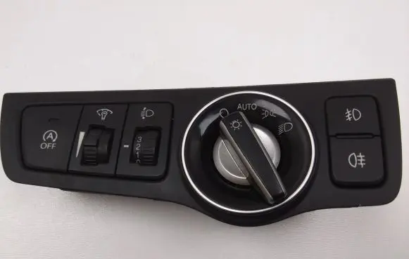 Hyundai i40 Light switch 933003Z970
