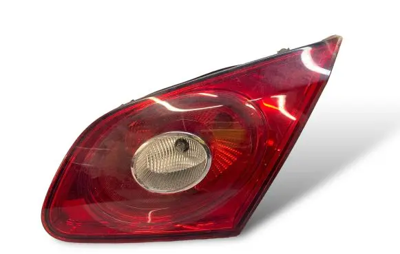 Volkswagen PASSAT CC Tailgate rear/tail lights