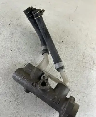 Nissan Almera Tino Master brake cylinder 22157879