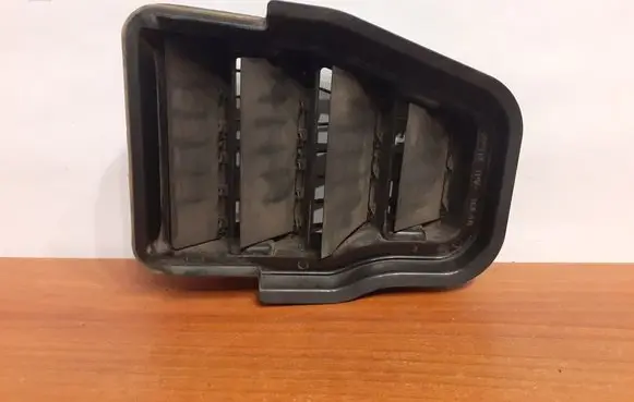 Ford Transit Custom Quarter panel pressure vent BK21B280B63AA 10100